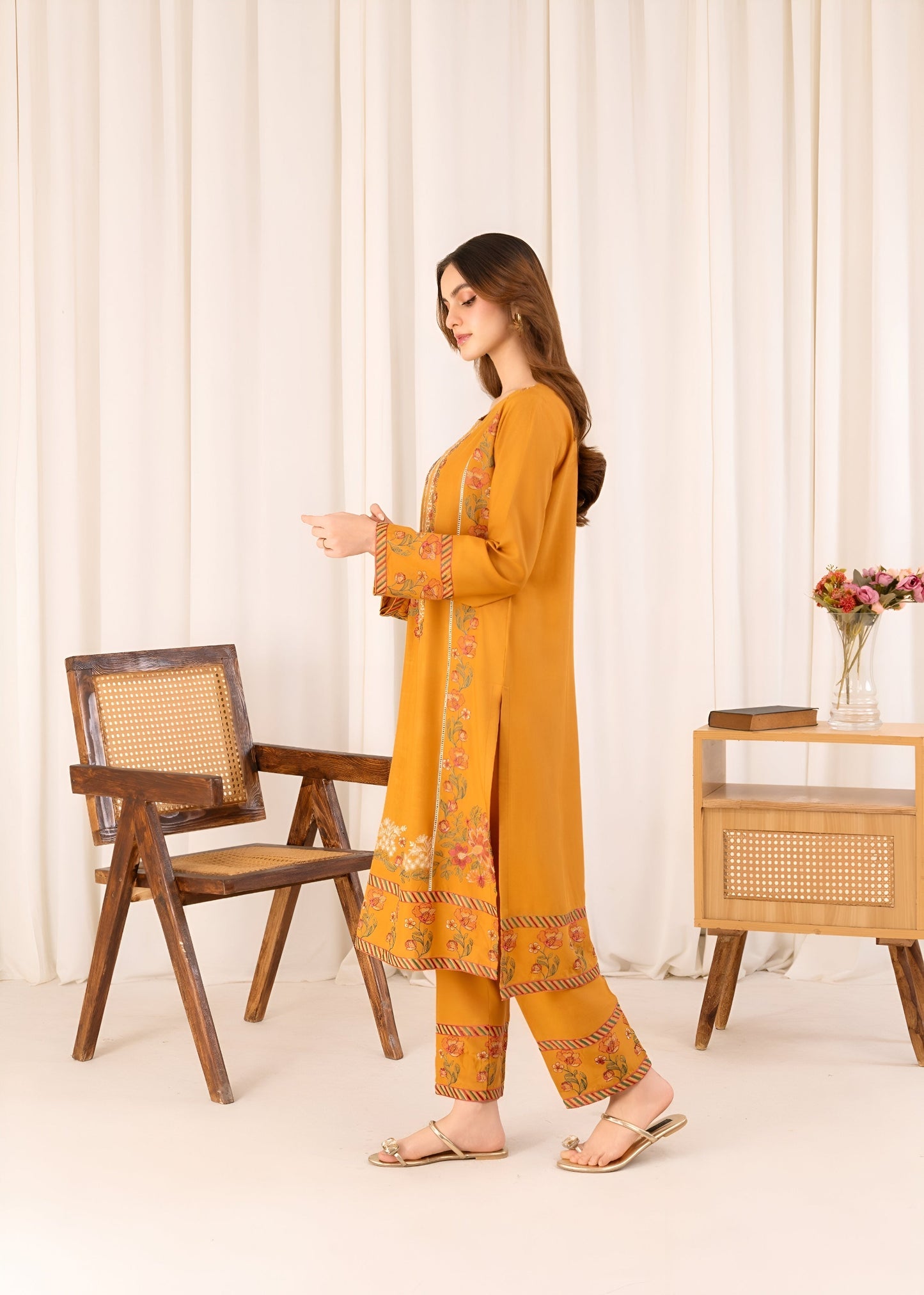 MUSTARD EMB 2PCS